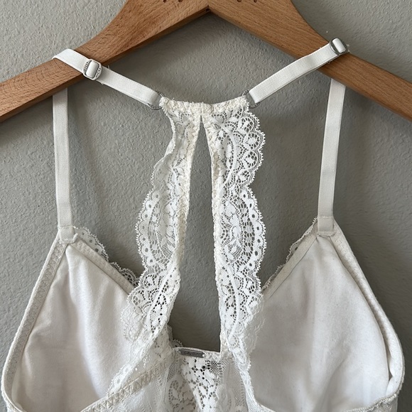 Gilly Hicks Cream Lace Racerback Bralette Lightly Padded Medium - Picture 7 of 14